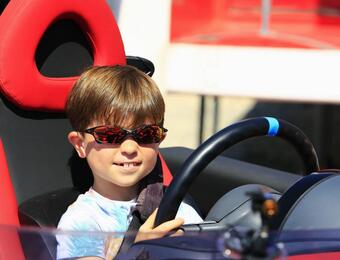 Stage de pilotage Special Enfants - Vins Rouges Harmonieux pour Chaque Occasion - alès stage pilotage enfant vin occasion