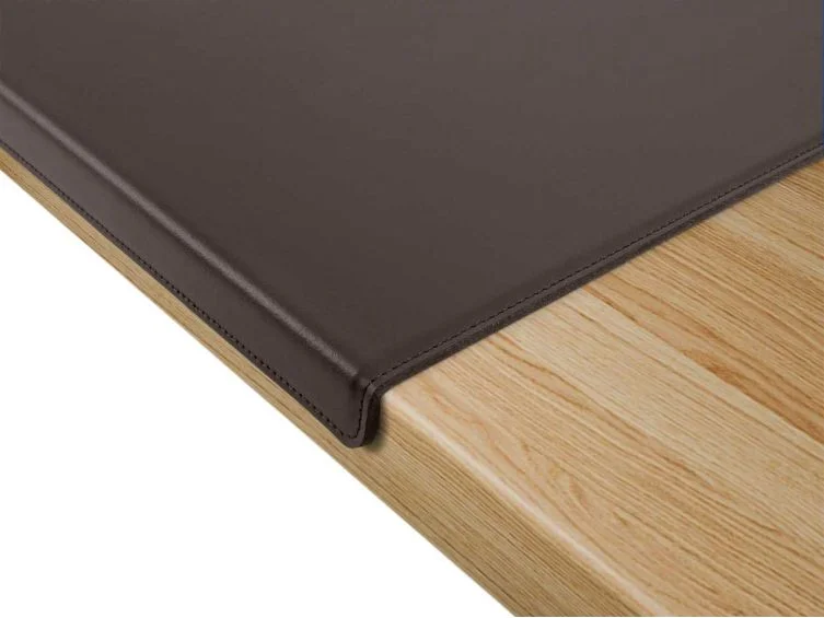 Sous-main à rebord 50cm en cuir t-moro – SM600-50 - Vins Rouges Harmonieux pour Chaque Occasion - {'count': 1, 'name': 'SANTIAGO'}