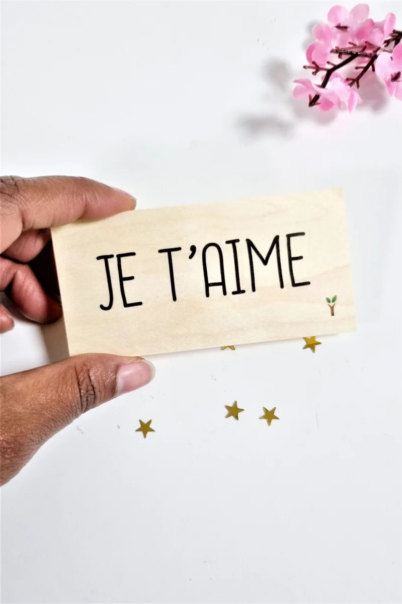 Petite Carte en bois « Je t’aime - Édition Limitée – L’Art de la Table Française en Promotion ! - {'count': 2, 'name': 'multicolore'}
