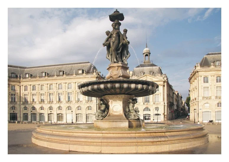 Carte postale Bordeaux Grâces Place Bourse Vins Rouges Harmonieux Occasion