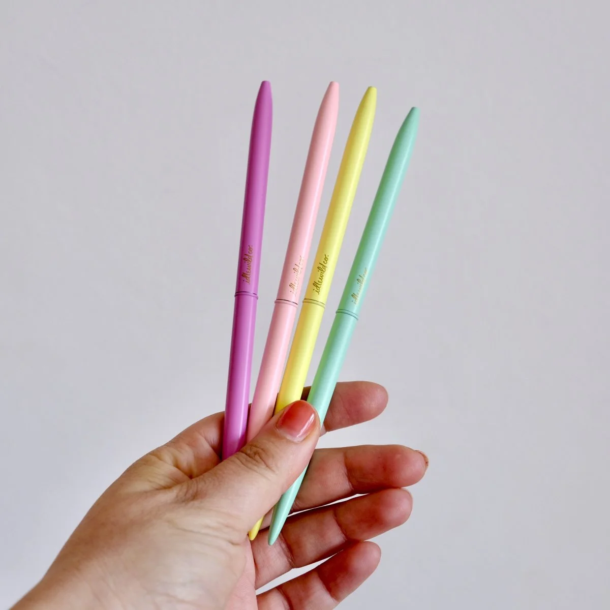 Stylo Bille Slim Unis Pastel - Organisation de la maison avec des solutions de rangement - Étagère