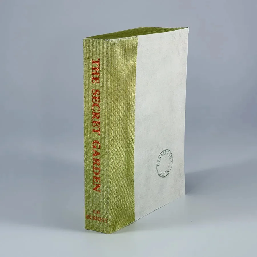Carnet-Livre Biblioteca Muta – The Secret Garden - Organisation de la maison avec des solutions de rangement - {'count': 1, 'name': 'cases'}
