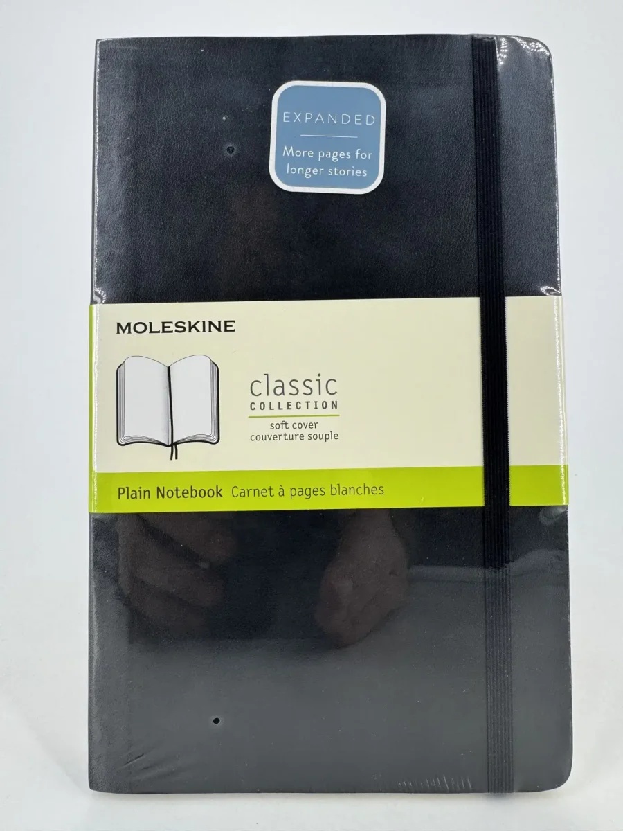 Moleskine Classic Collection Plain Notebook – Hard Cover – Couverture rigide – Carnet bleu à pages blanches – 400 pages - Saldi Straordinari – Offerte Speciali Disponibili Adesso Carnet de croquis Collection Art Bleu Saphir | Moleskine