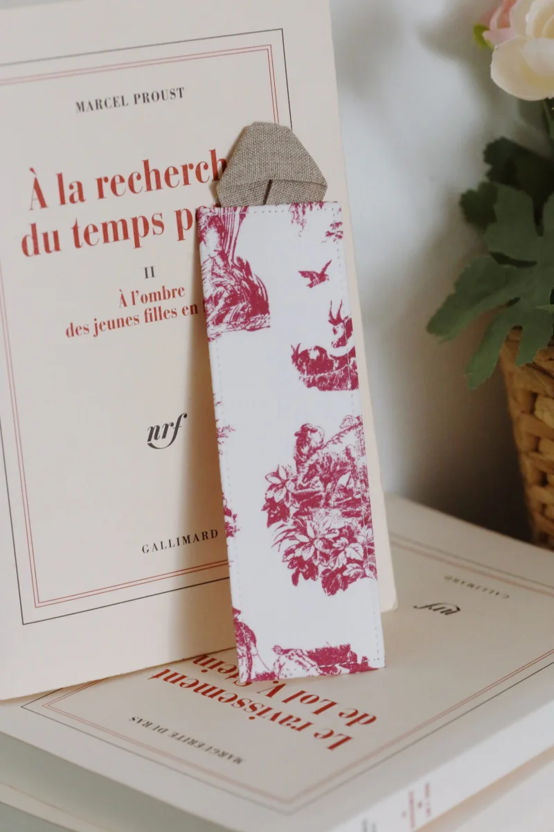 Marque-page Dames Marlow Editions Martinière fils mots Vins Rouges Harmonieux Occasion