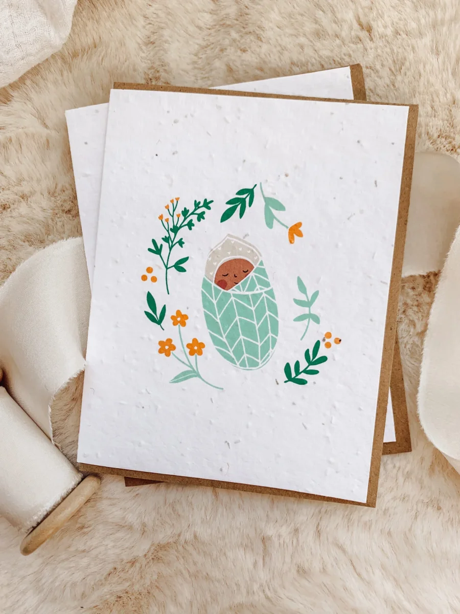 Mimosa Design - Carte de souhaits - Petit Cocon (À planter)||Mimosa Design - Wish card - Little Cocoon (To plant) - Boutique Petit Bébé en Ligne : Soins, Jouets et Articles Maison
