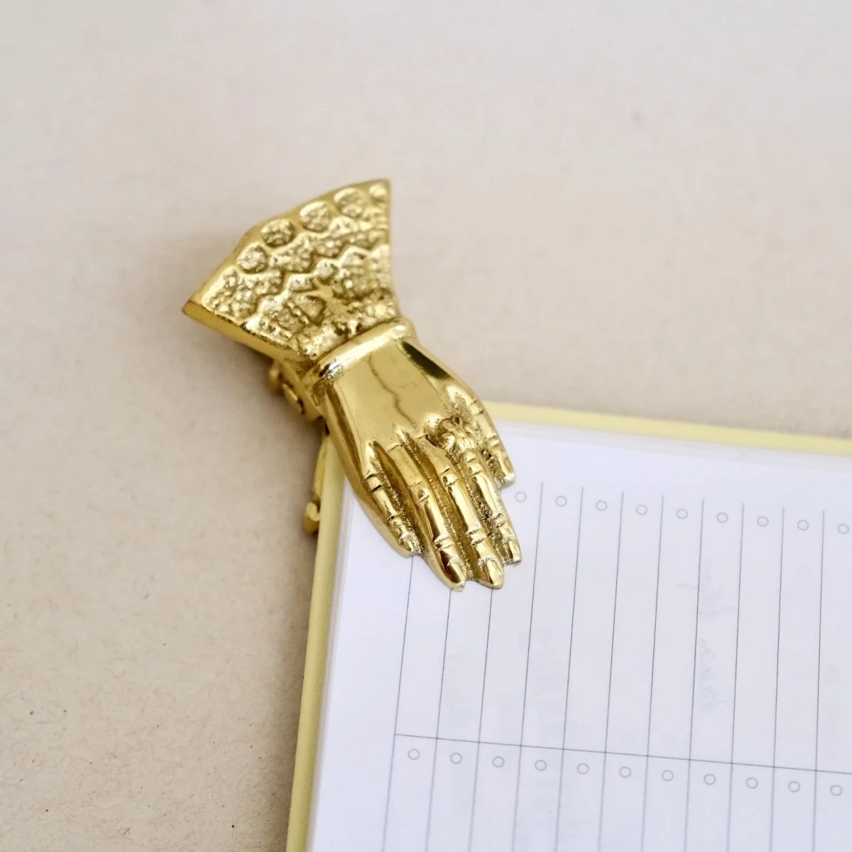 Pince à Papier Main Antique – Petit Modèle - Organisation de la maison Distributeur avec des solutions de rangement